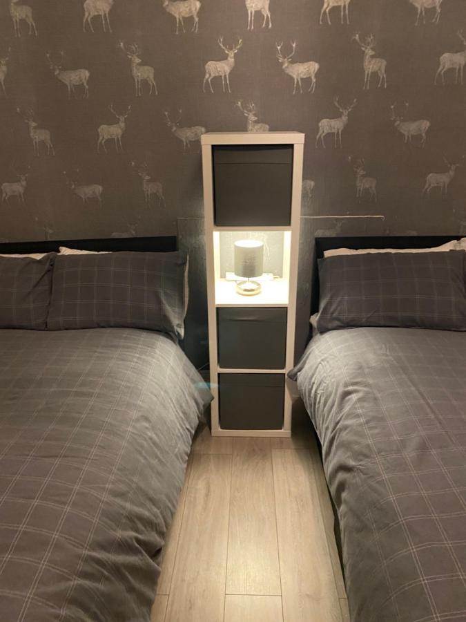 Mccoinnich Rooms Dundee Bagian luar foto